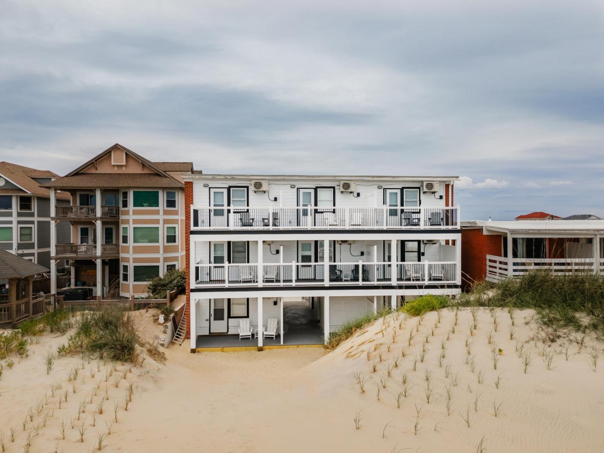 Mia'S Boutique Hotel Nags Head Exterior photo