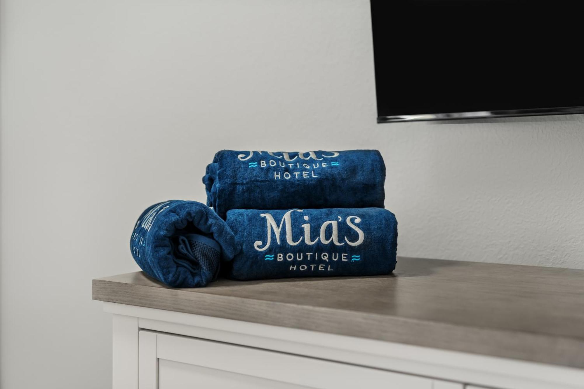 Mia'S Boutique Hotel Nags Head Exterior photo