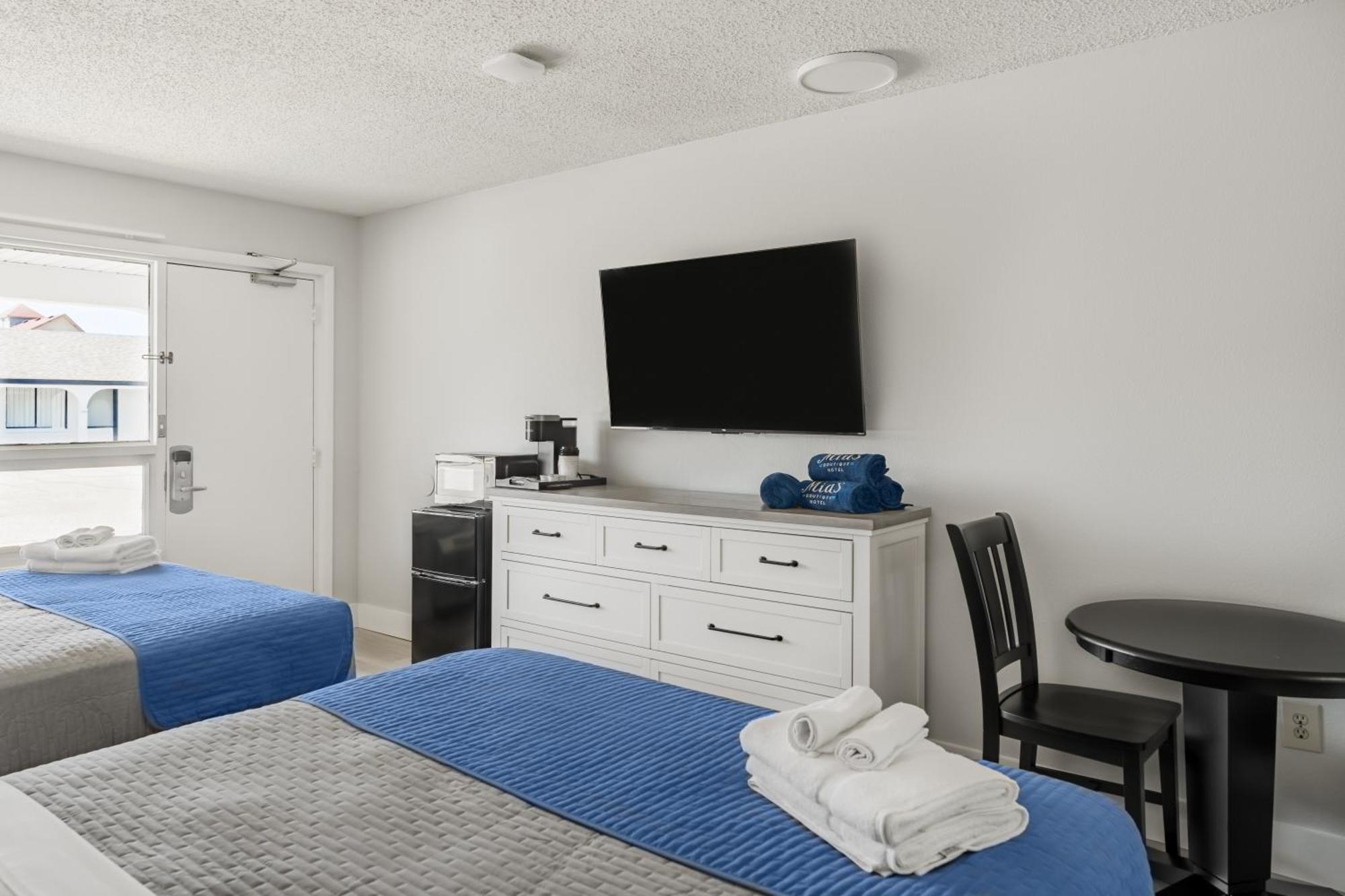 Mia'S Boutique Hotel Nags Head Exterior photo